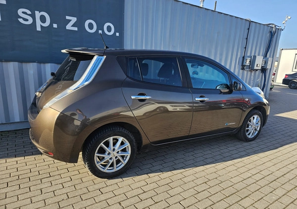 Nissan Leaf cena 49077 przebieg: 115799, rok produkcji 2016 z Margonin małe 497